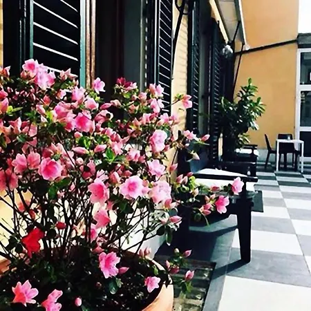 Hotell Butterfly Montecatini Terme